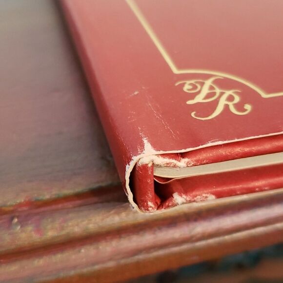 "History of Santa" Vintage Hardcover Book - Duncan Royale (1987) - Picture 4 of 10